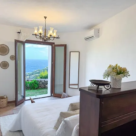 Mizar - Newly Renovated Private And An Amazing View Villa *