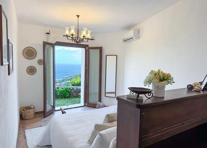 Mizar - Newly Renovated Private And An Amazing View Villa *